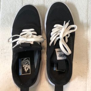 Women’s black vans